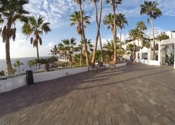 Bunga-love (adults Only) 3*